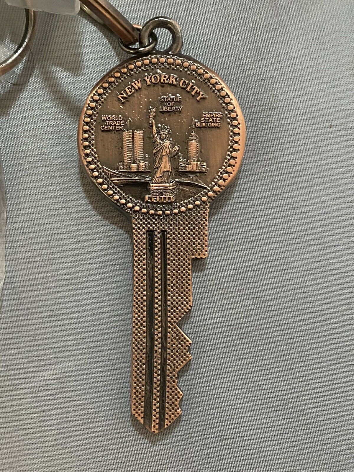 Vtg Large Copper Key Nyc-world Trade Center-empire & Lady Liberty Keychain